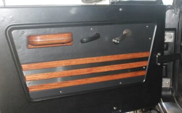Ford-Bronco-2-door-1966-Black-Black-2