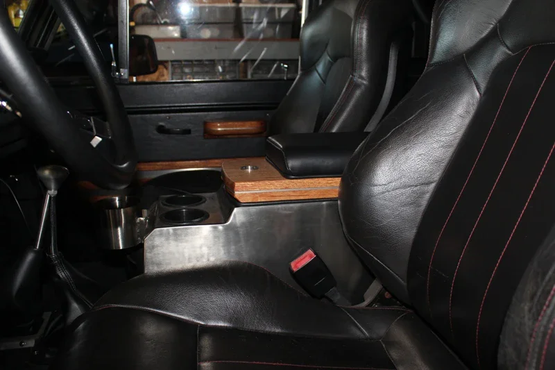 Ford-Bronco-2-door-1966-Black-Black-3