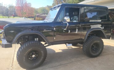 Ford-Bronco-2-door-1966-Black-Black