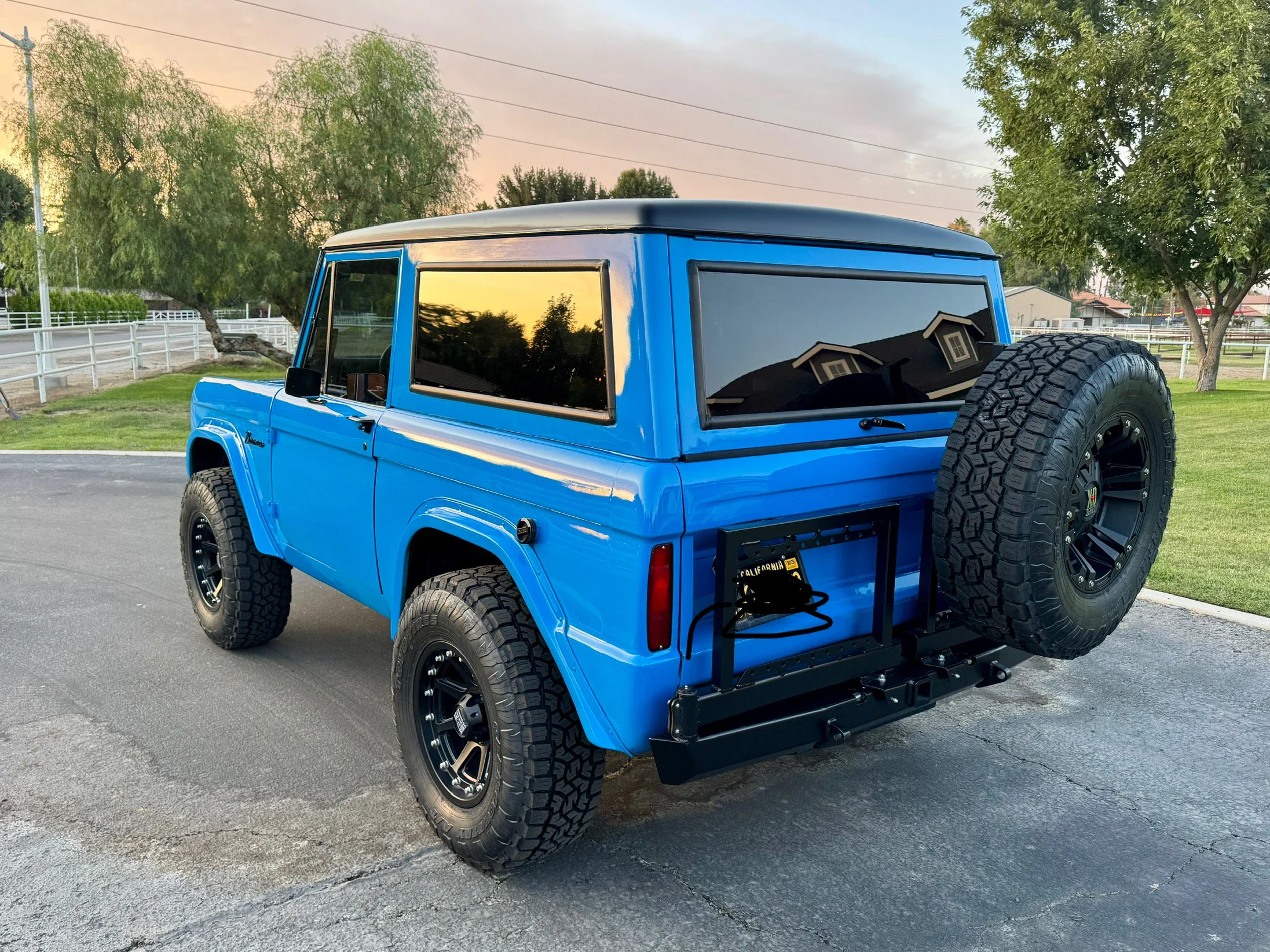 Ford-Bronco-2-door-1966-Blue-Black-10
