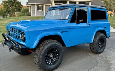 Ford-Bronco-2-door-1966-Blue-Black-3