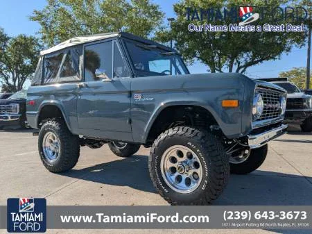 Ford-Bronco-2-door-1966-Gray-Tan