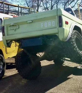 Ford-Bronco-2-door-1966-Silver-Silver