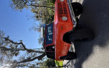 Ford-Bronco-2-door-1967-Orange-Black