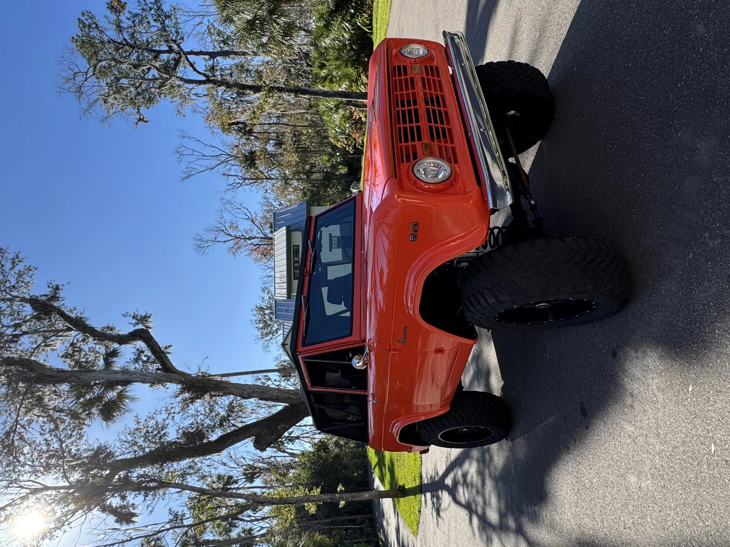 Ford-Bronco-2-door-1967-Orange-Black