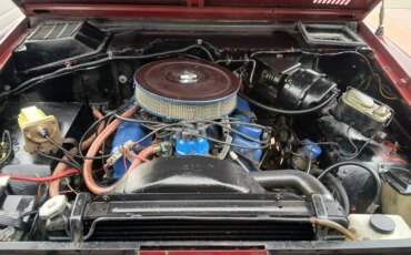 Ford-Bronco-2-door-1968-Burgundy-Gray-11