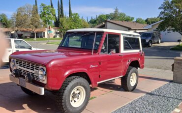 Ford-Bronco-2-door-1968-Burgundy-Gray-17