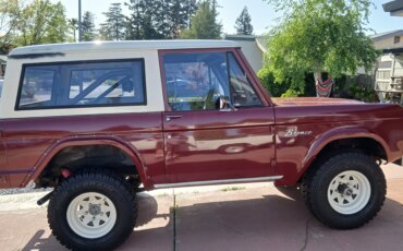 Ford-Bronco-2-door-1968-Burgundy-Gray-18