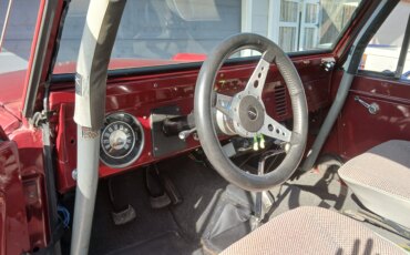 Ford-Bronco-2-door-1968-Burgundy-Gray-20
