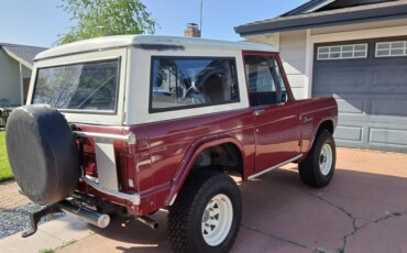 Ford-Bronco-2-door-1968-Burgundy-Gray-3