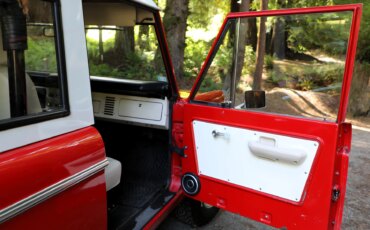 Ford-Bronco-2-door-1969-Red-Off-White-16