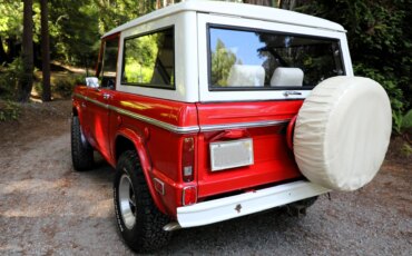 Ford-Bronco-2-door-1969-Red-Off-White-22