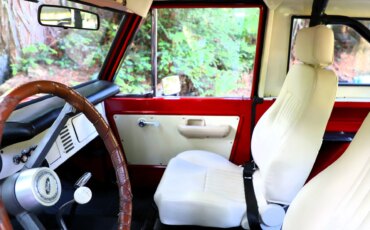 Ford-Bronco-2-door-1969-Red-Off-White-26