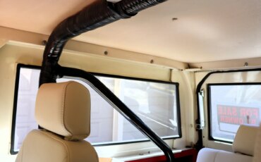 Ford-Bronco-2-door-1969-Red-Off-White-3