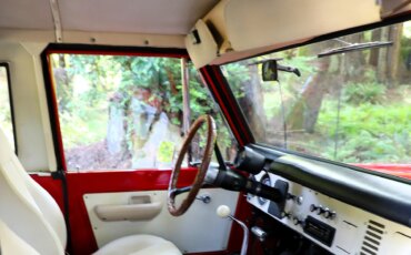 Ford-Bronco-2-door-1969-Red-Off-White-30