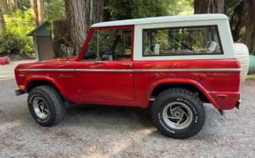 Ford-Bronco-2-door-1969-Red-Off-White