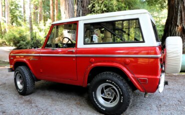 Ford-Bronco-2-door-1969-Red-Off-White-9