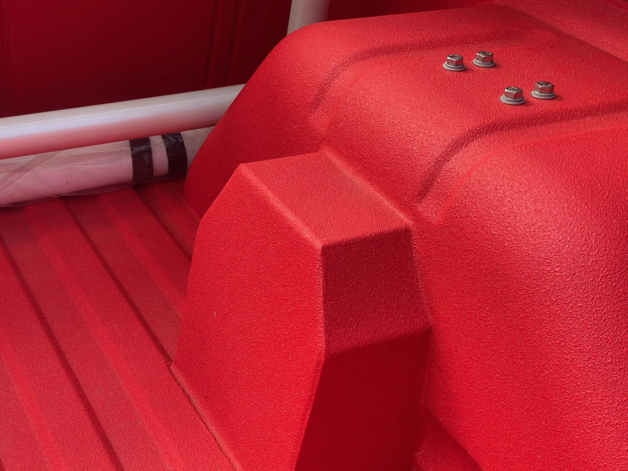 Ford-Bronco-2-door-1969-Red-White-4