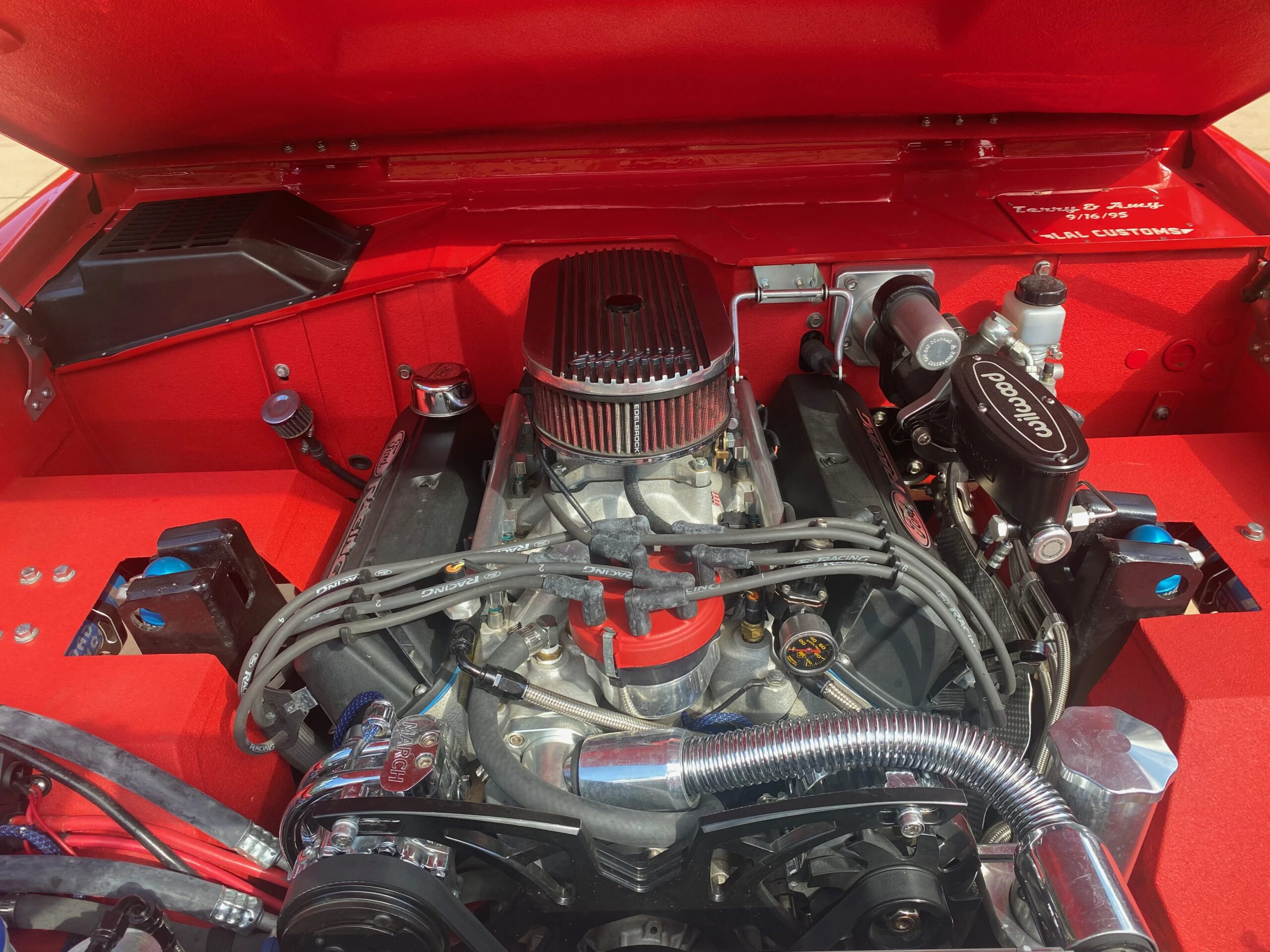 Ford-Bronco-2-door-1969-Red-White-5
