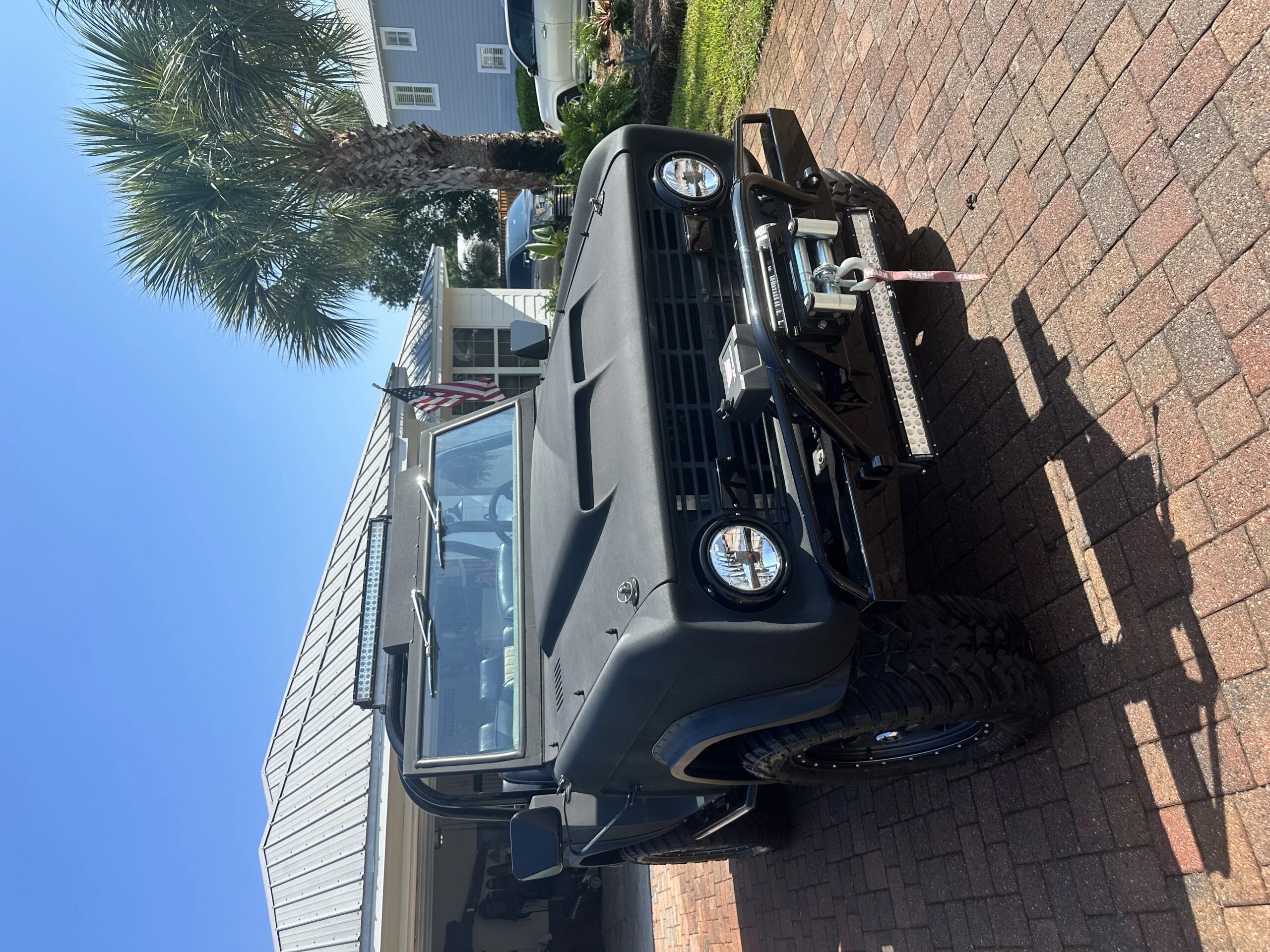 Ford-Bronco-2-door-1970-Black-Black-12