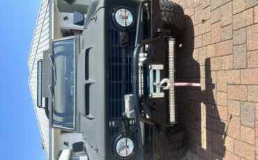 Ford-Bronco-2-door-1970-Black-Black-3