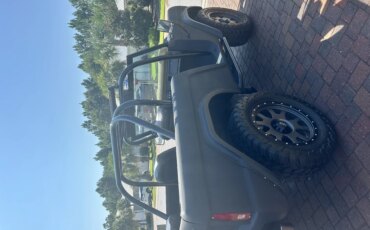 Ford-Bronco-2-door-1970-Black-Black-5