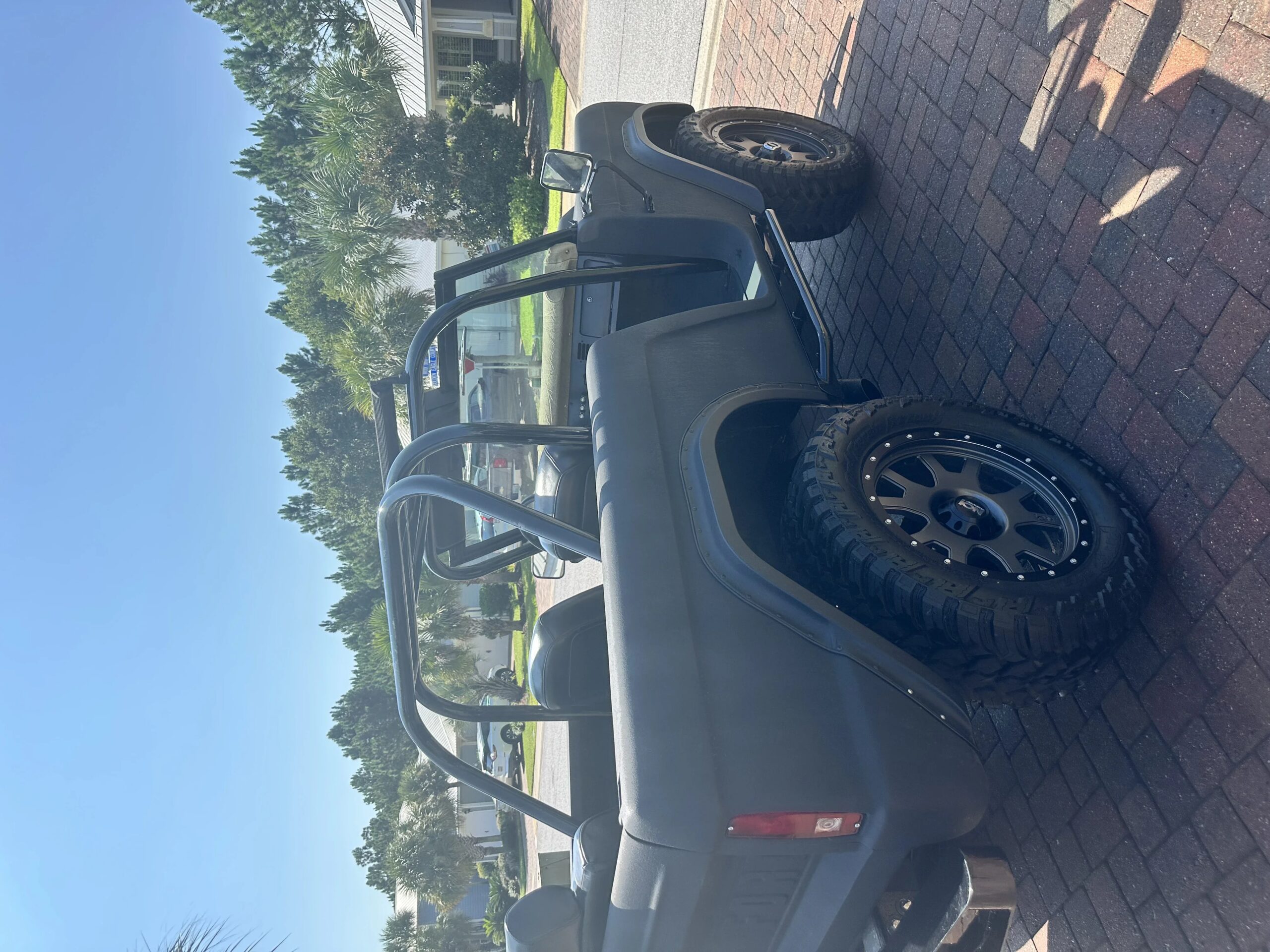 Ford-Bronco-2-door-1970-Black-Black-5
