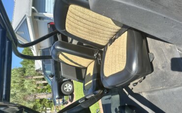 Ford-Bronco-2-door-1970-Black-Black-7