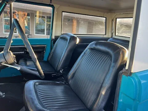 Ford-Bronco-2-door-1970-Blue-Black-2