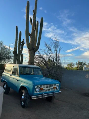 Ford-Bronco-2-door-1970-Blue-Black-4