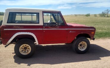 Ford-Bronco-2-door-1970-Red-Off-White-10