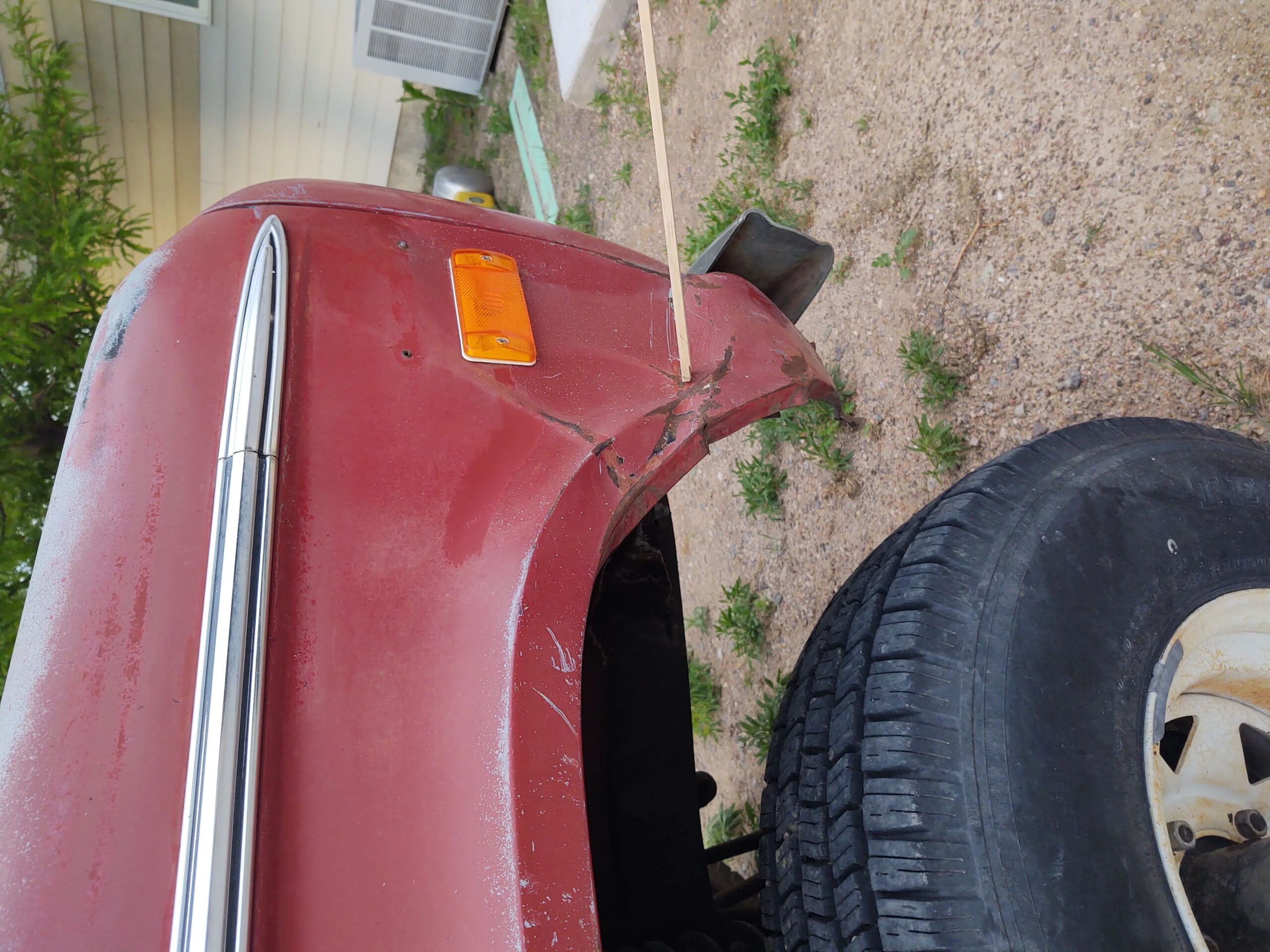 Ford-Bronco-2-door-1970-Red-Off-White-18
