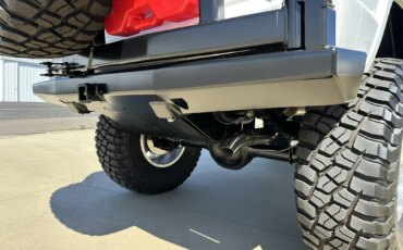 Ford-Bronco-2-door-1971-White-Charcoal-17