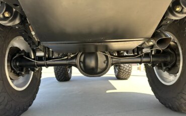 Ford-Bronco-2-door-1971-White-Charcoal-19