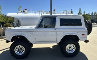 Ford-Bronco-2-door-1971-White-Charcoal-37