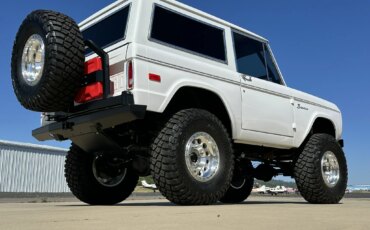 Ford-Bronco-2-door-1971-White-Charcoal-38