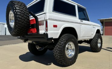 Ford-Bronco-2-door-1971-White-Charcoal-42