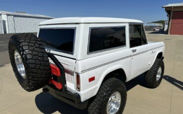 Ford-Bronco-2-door-1971-White-Charcoal-43