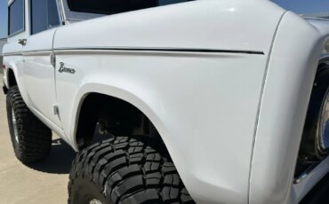 Ford-Bronco-2-door-1971-White-Charcoal-47