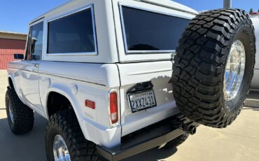 Ford-Bronco-2-door-1971-White-Charcoal-51