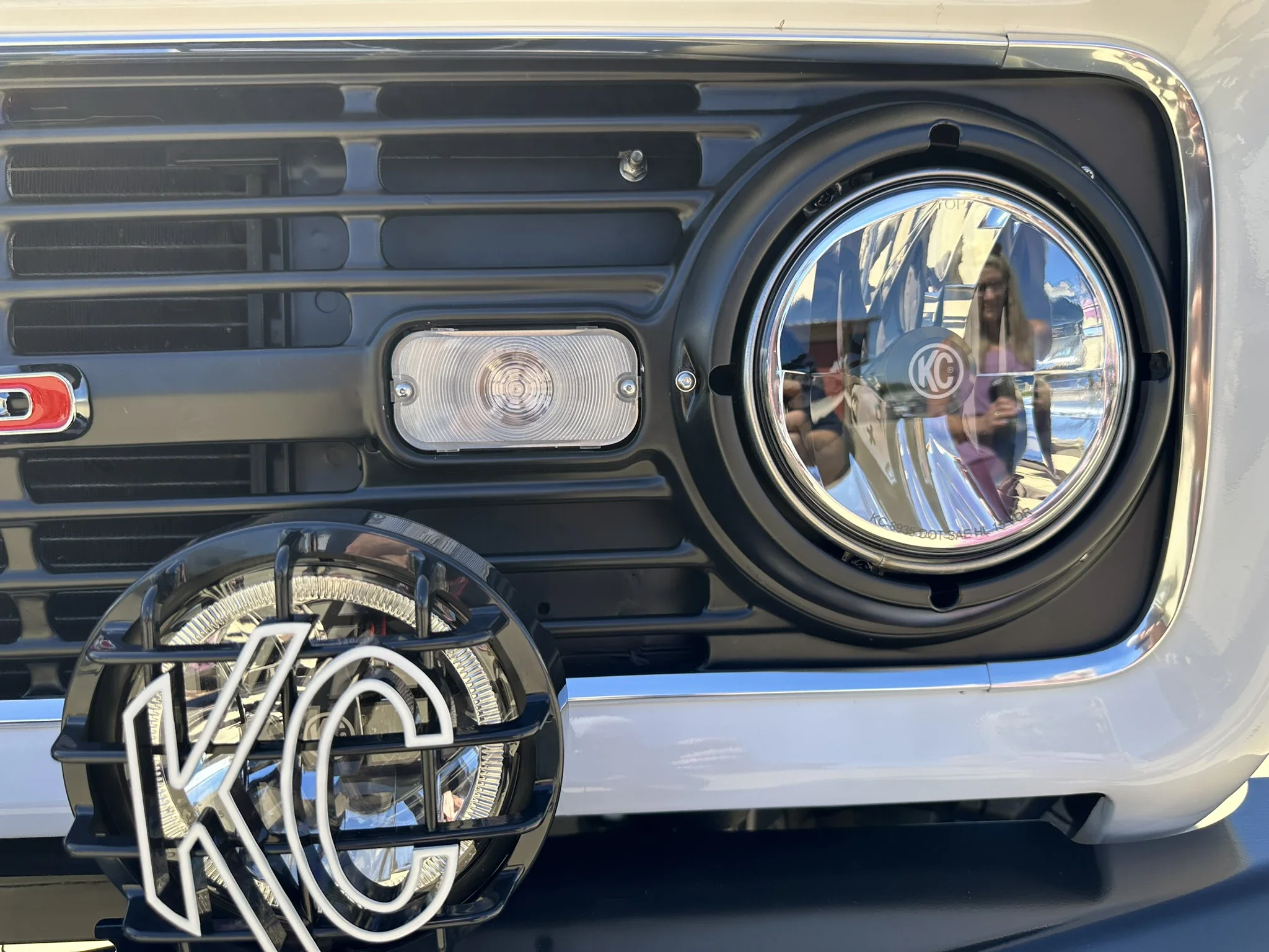 Ford-Bronco-2-door-1971-White-Charcoal-53
