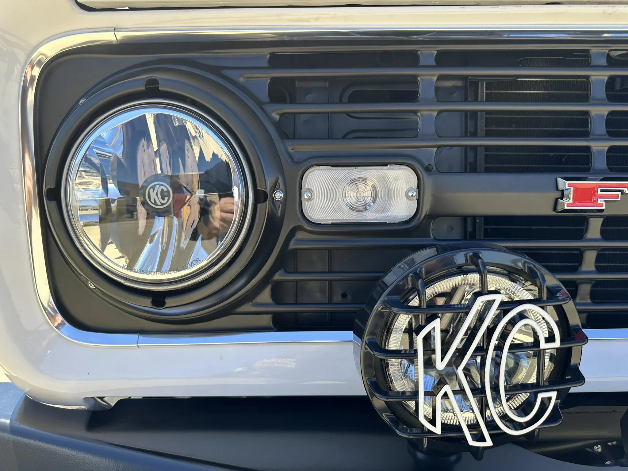 Ford-Bronco-2-door-1971-White-Charcoal-55