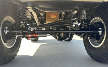 Ford-Bronco-2-door-1971-White-Charcoal-56