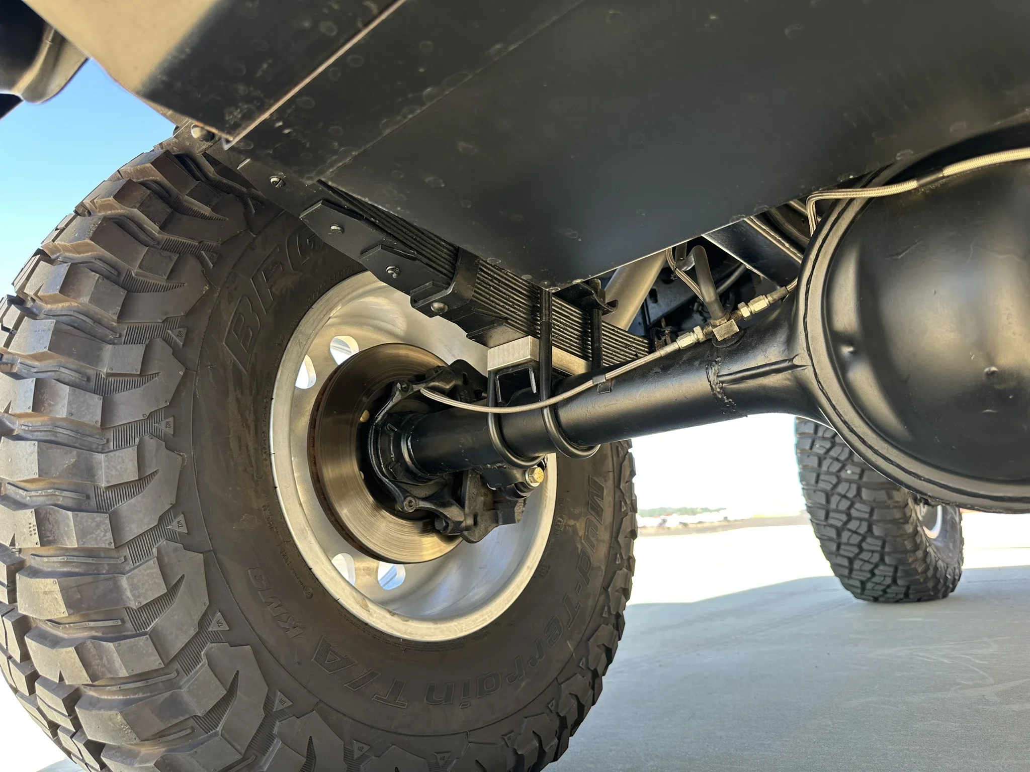 Ford-Bronco-2-door-1971-White-Charcoal-60