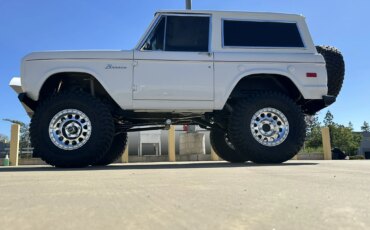 Ford-Bronco-2-door-1971-White-Charcoal-78