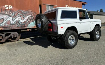 Ford-Bronco-2-door-1971-White-Charcoal-84