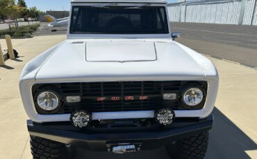 Ford-Bronco-2-door-1971-White-Charcoal-91