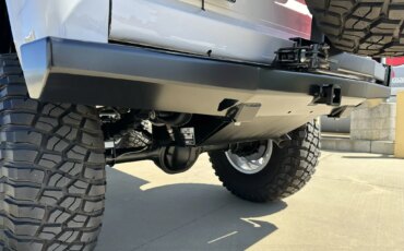 Ford-Bronco-2-door-1971-White-Charcoal-93