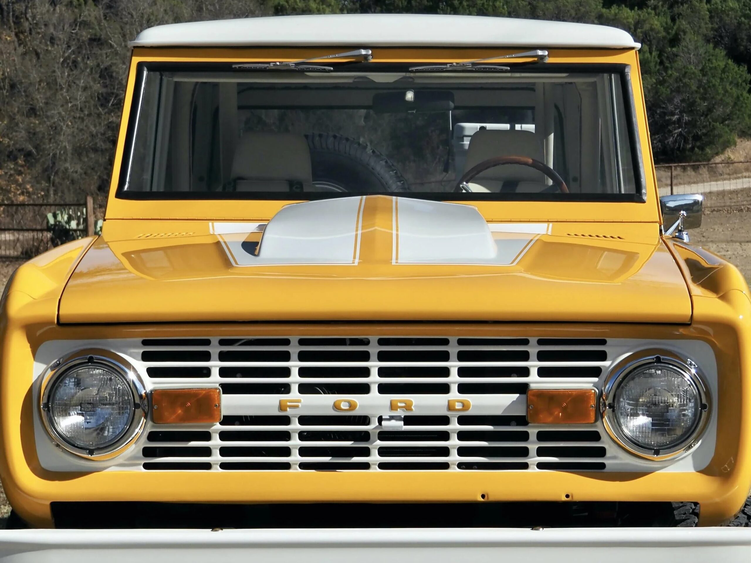 Ford-Bronco-2-door-1971-Yellow-White-12