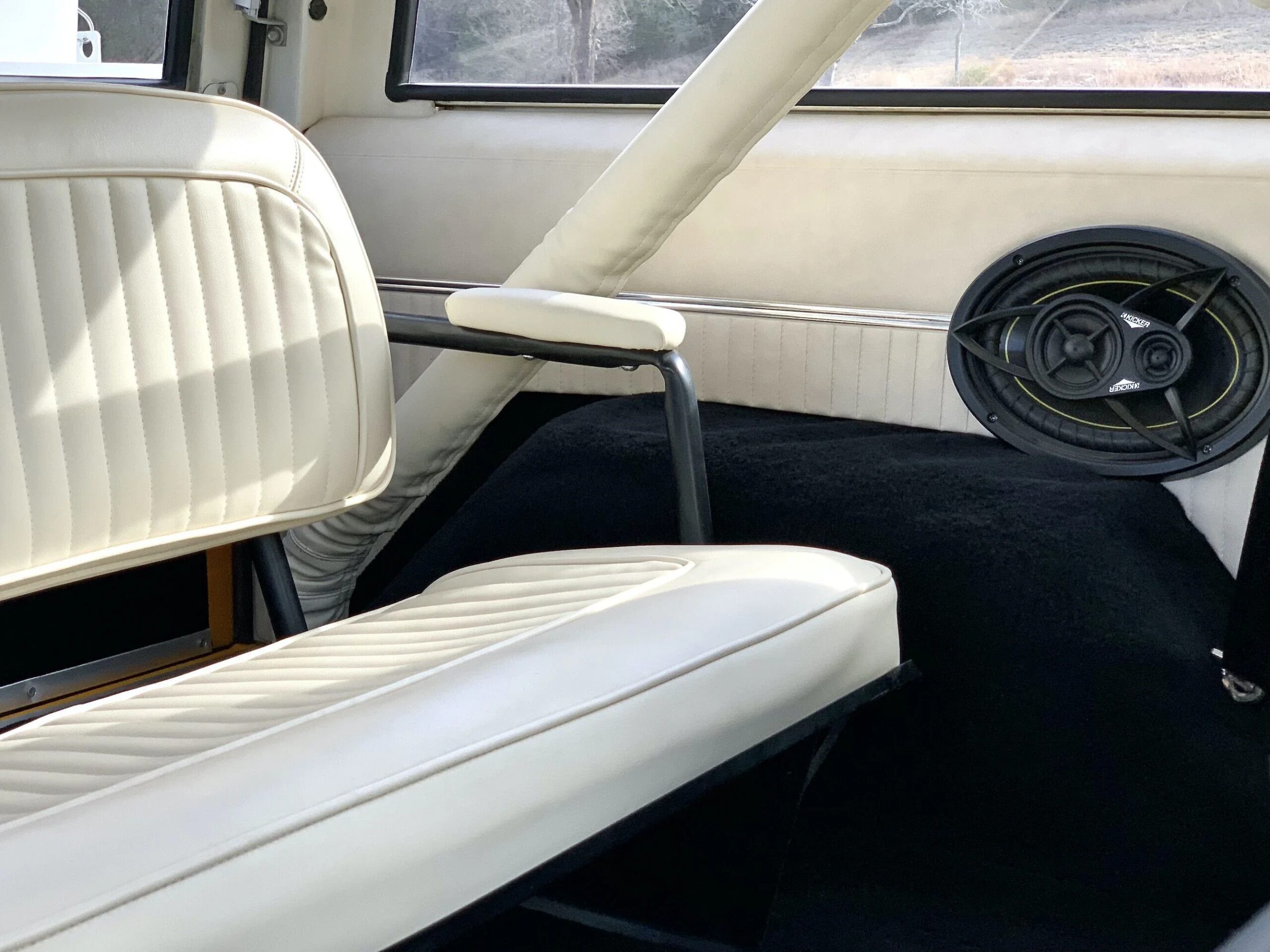 Ford-Bronco-2-door-1971-Yellow-White-7